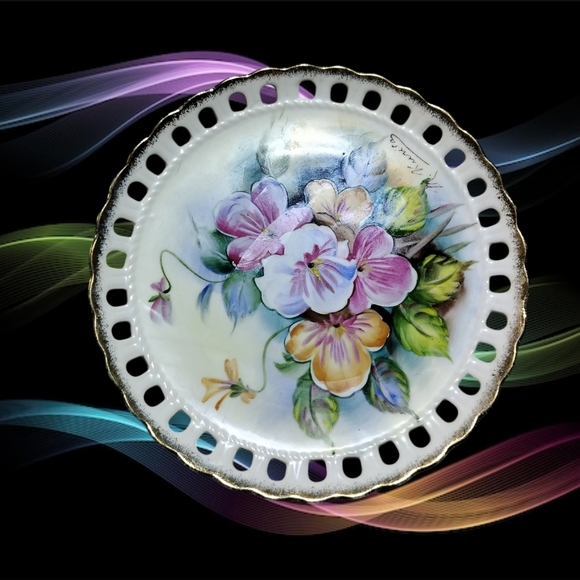 👣4/$20.  Hand Painted and Signed Wall Decor Plates from 1940s-60s - Picture 4 of 16